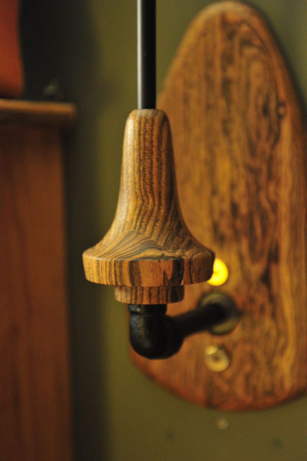 Wall Mounted B-flat Clarinet Stand