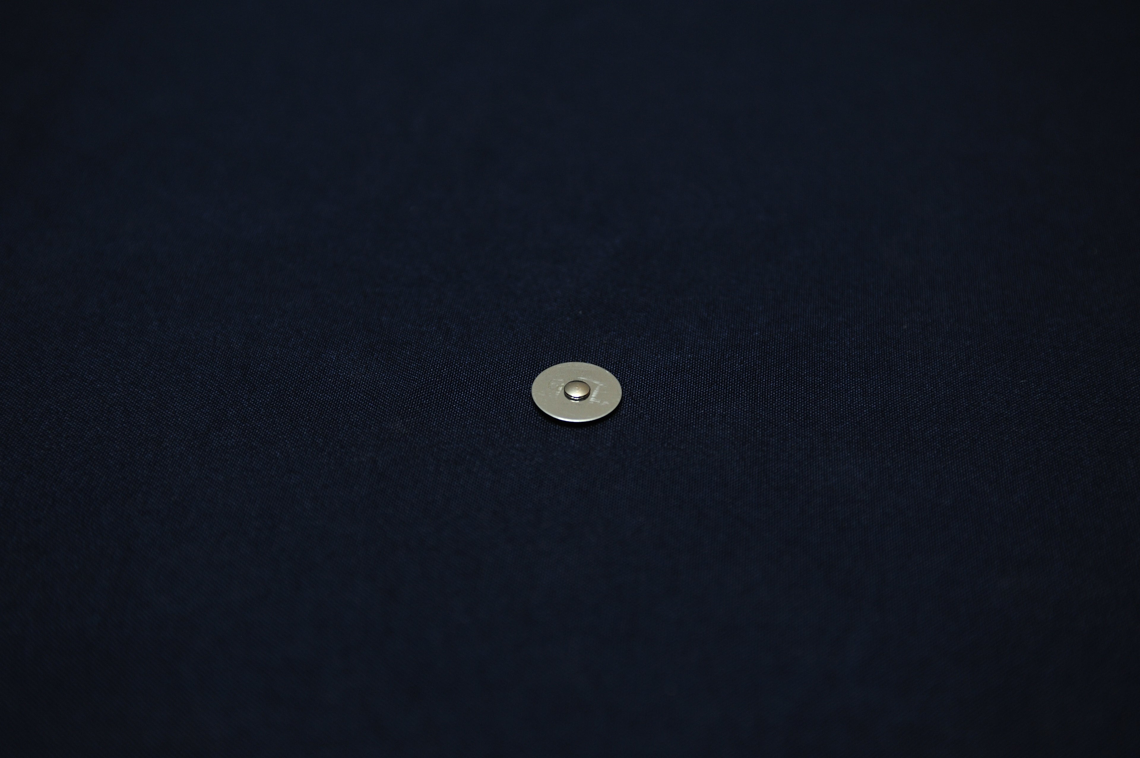 Pre-Magnetized Resonators
