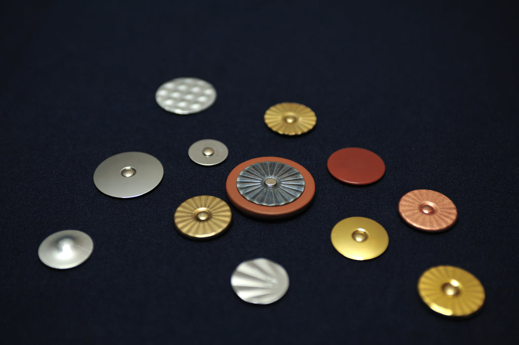 Pre-Magnetized Resonators