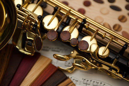 Saxophone Pearls in Solid Wood