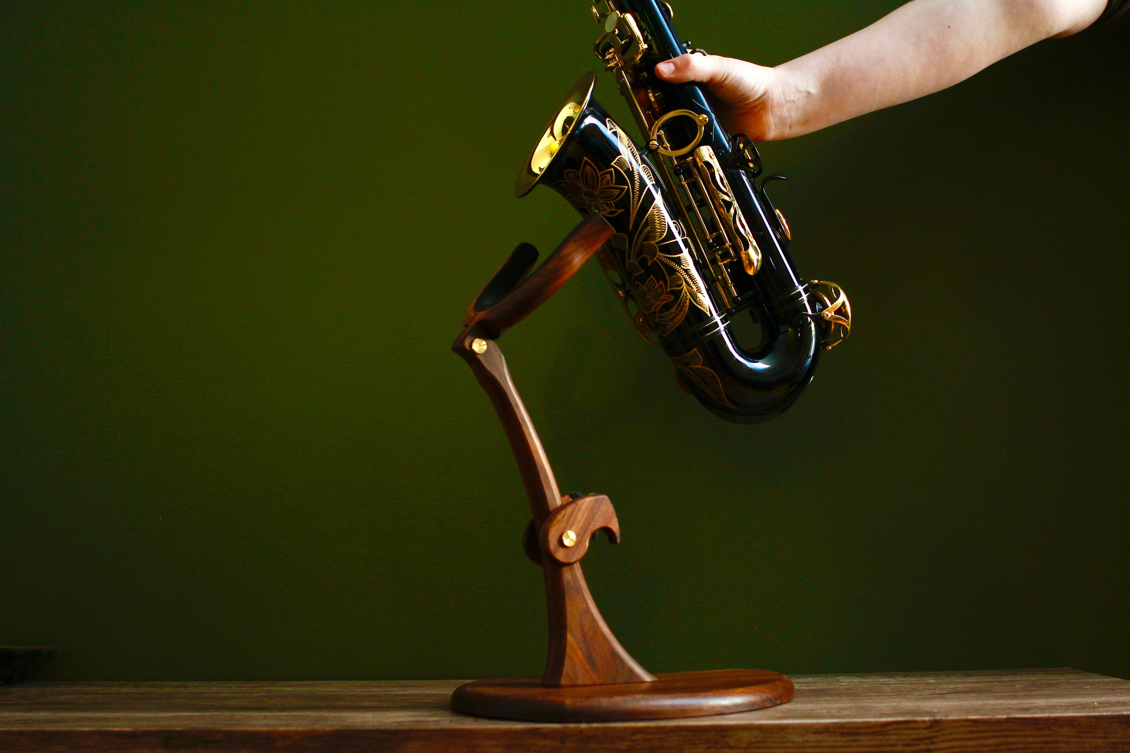 Saxophone Stand in Solid Wood