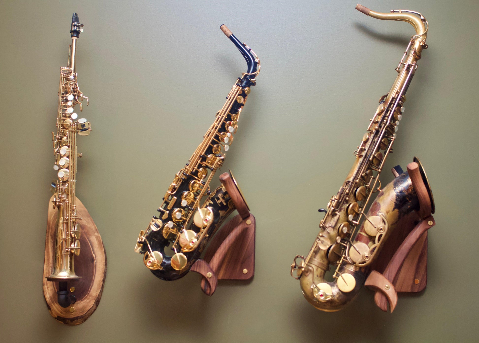 wall stands for alto tenor and soprano sax - Wood & Winds